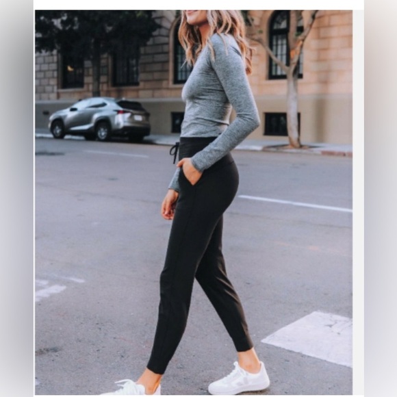 Lululemon Ready to Rulu Jogger Crop size 8 heathered navy - Picture 1 of 6